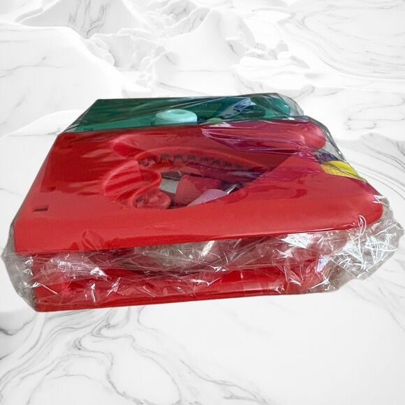 2 Sandwich/Cookie Cutters Green Circle , Orange Heart Sandwich Seal,Crust Remove - Picture 3 of 6